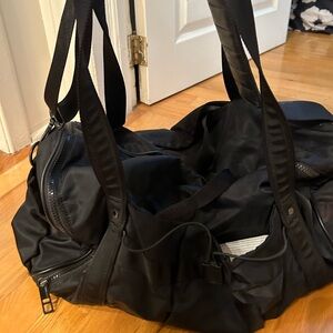 Lululemon Yoga duffle bag